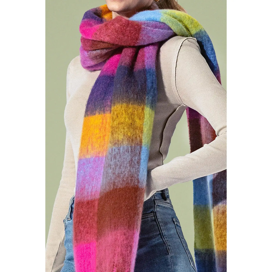 Yarn-dyed Checkered Fringe Scarf