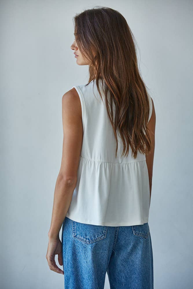 Round Neck Sleeveless Top