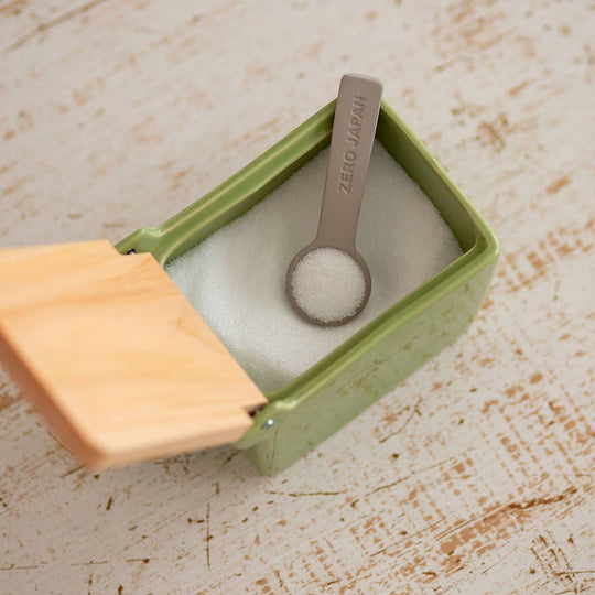 Dehumidifying Measuring Spoon