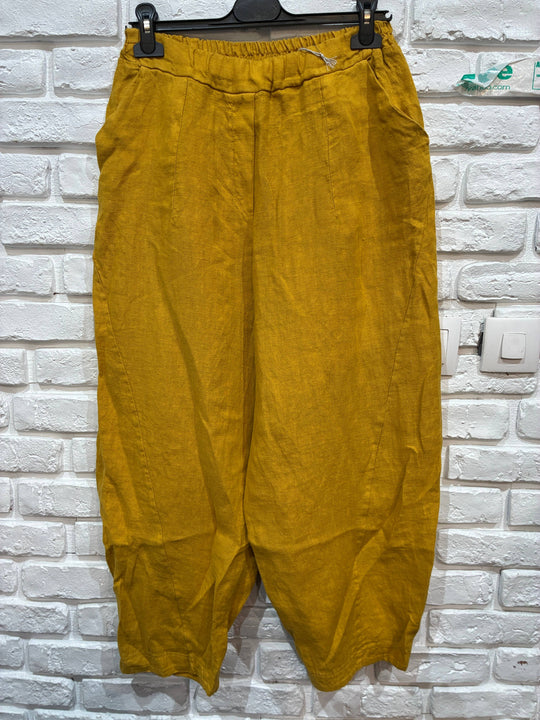 Barrel Fit Linen Ankle Pants