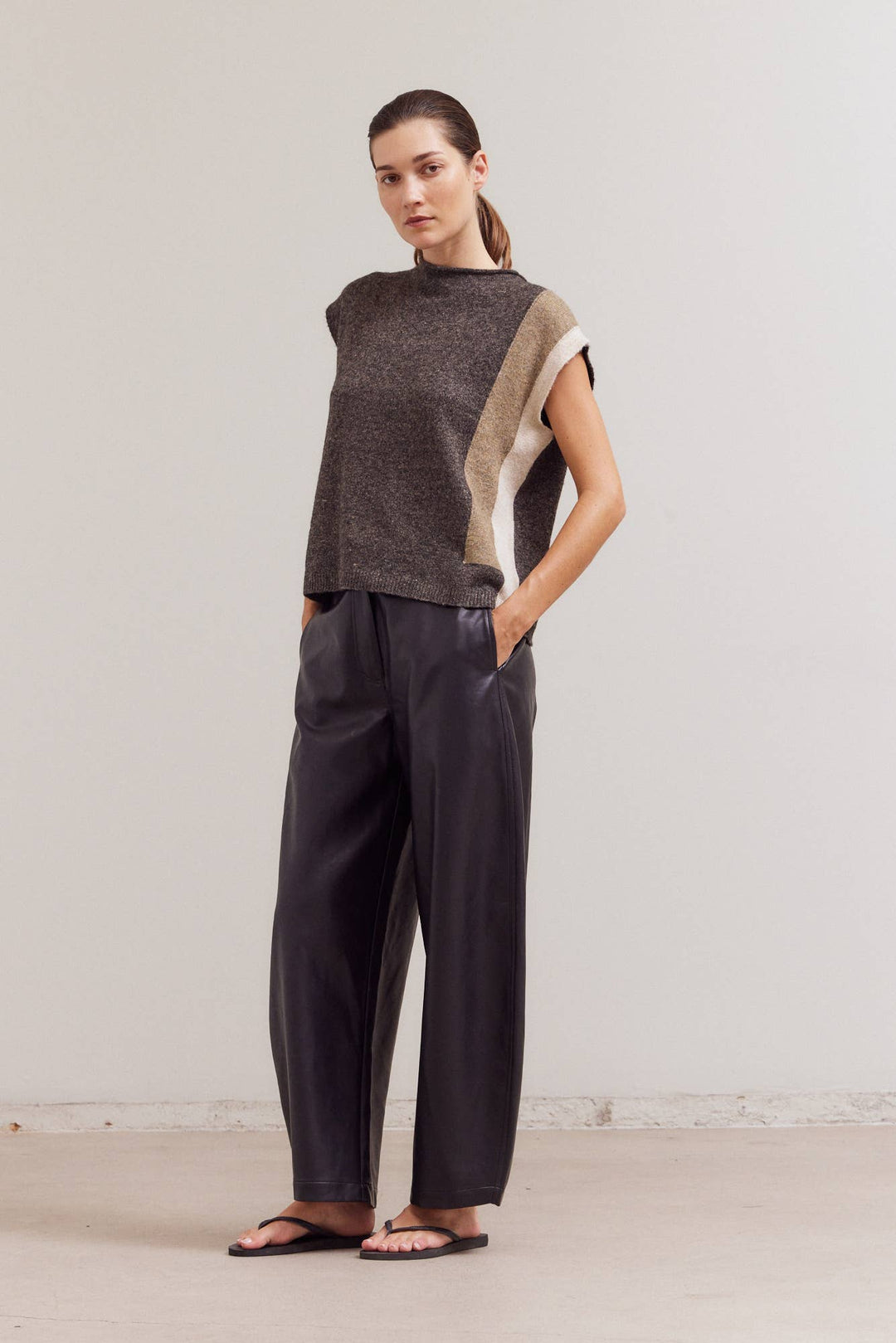 Knit Gradient Sleeveless Sweater
