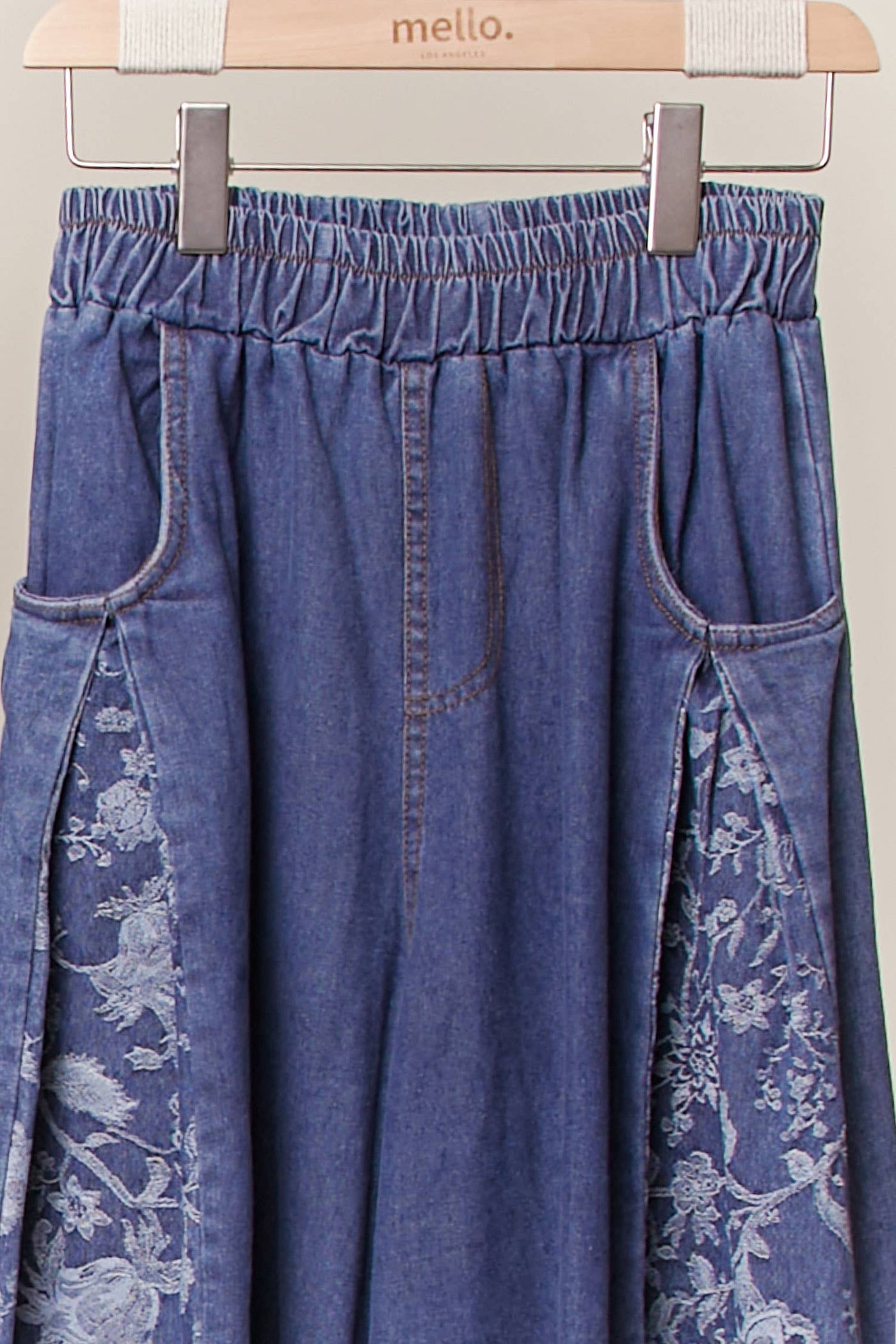 Wide-Leg Jeans with Butterfly Detail