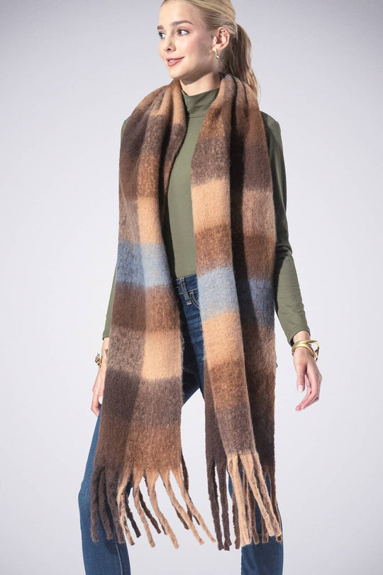 Yarn-dyed Checkered Fringe Scarf