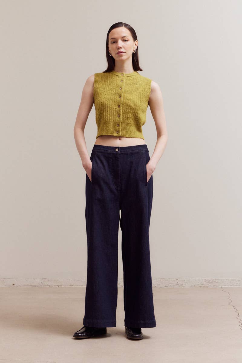 Fitted Sleeveless Button Up Sweater Top