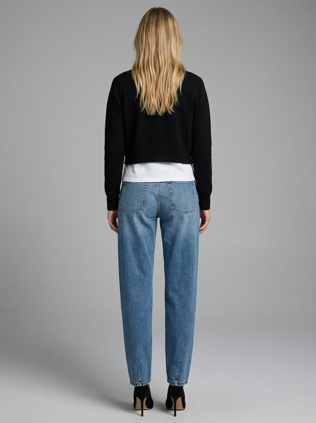 Tapered Mid-Rise Baggy Jeans