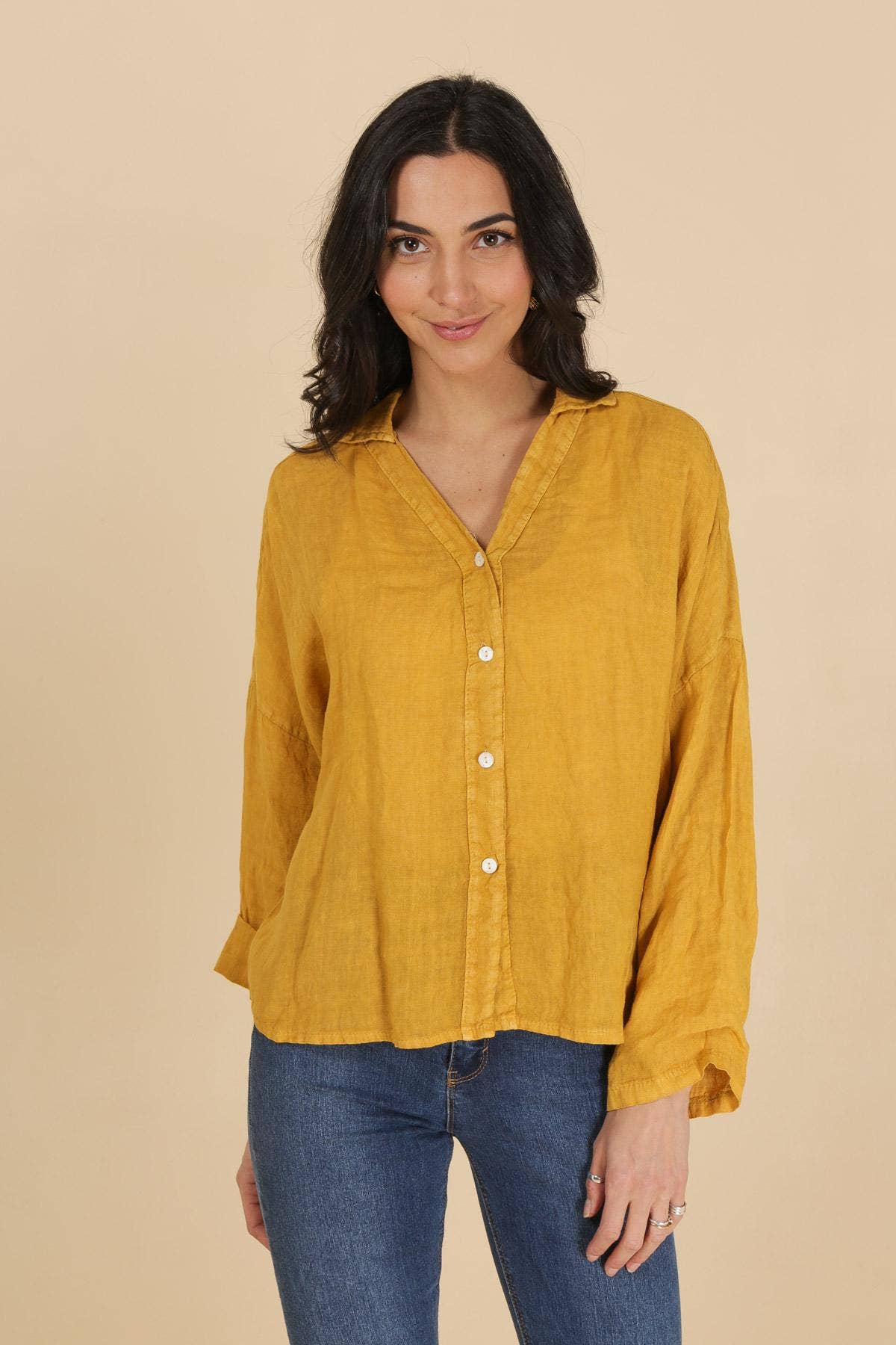 Full-length Linen Collared Shirt