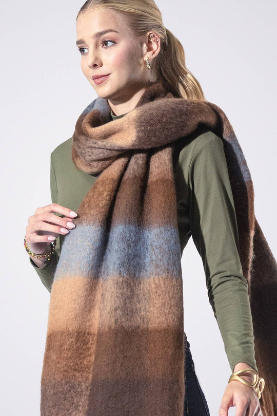 Yarn-dyed Checkered Fringe Scarf