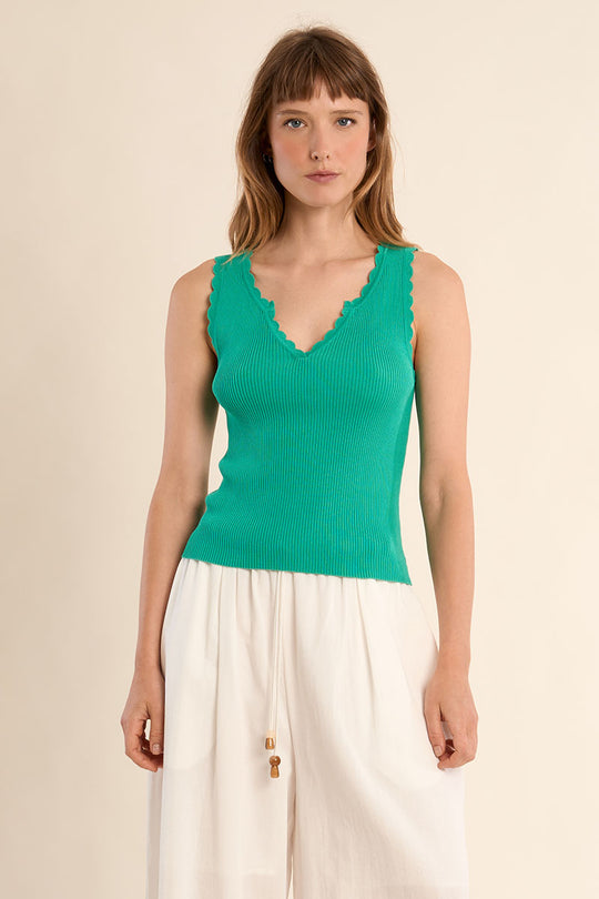 V Neck Scalloped Detail Knit Tank