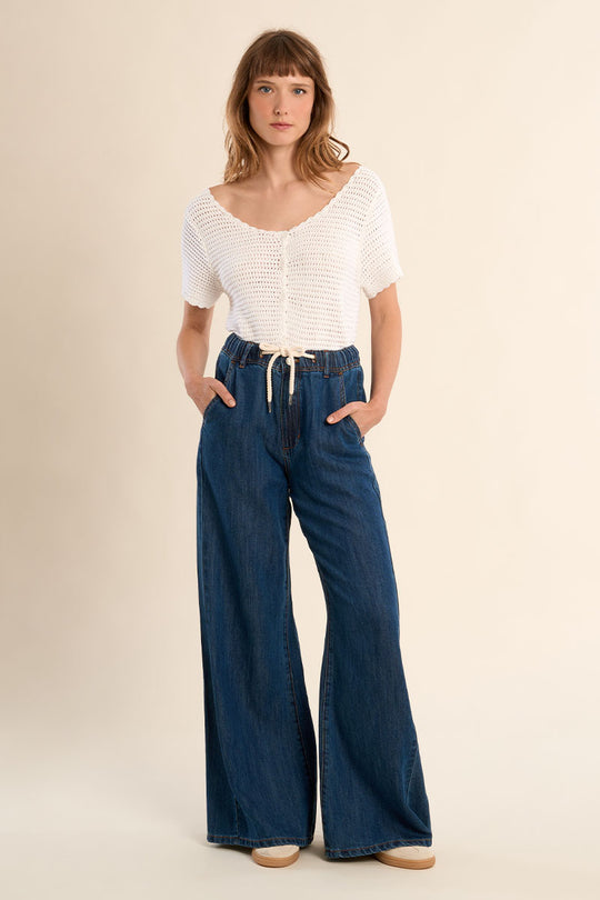 Dark Wash Wide-Leg Jeans With Tie