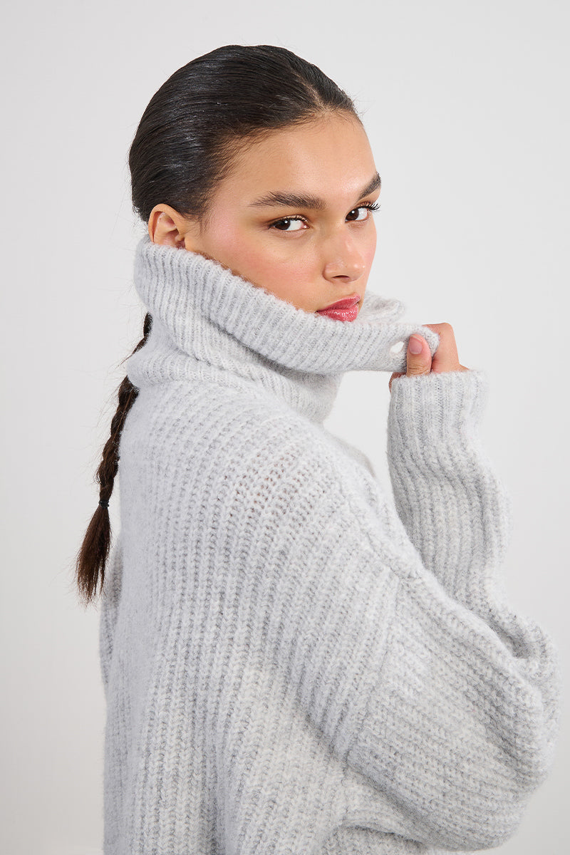 Large Collar Light Gray Sweater