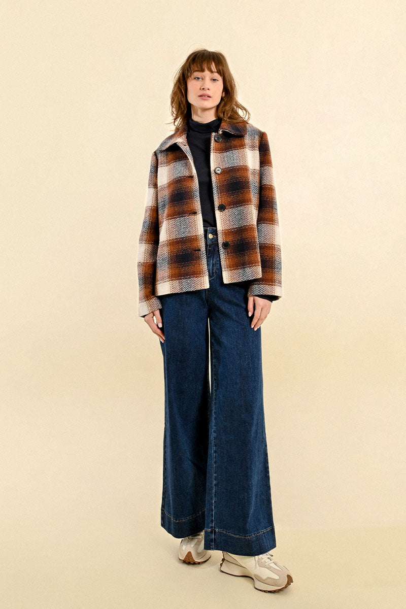 Ladies Woven Jacket in Brown Plaid