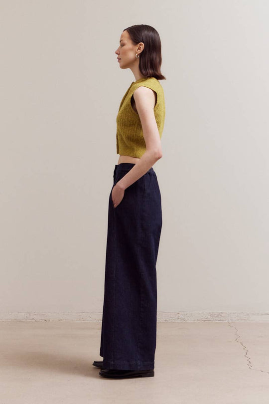 Fitted Sleeveless Button Up Sweater Top