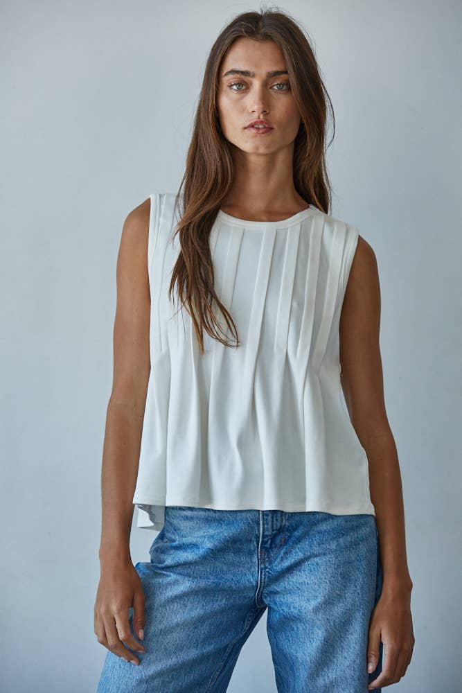 Round Neck Sleeveless Top