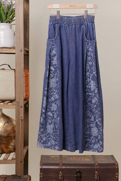 Wide-Leg Jeans with Butterfly Detail