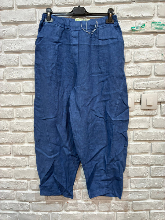 Barrel Fit Linen Ankle Pants