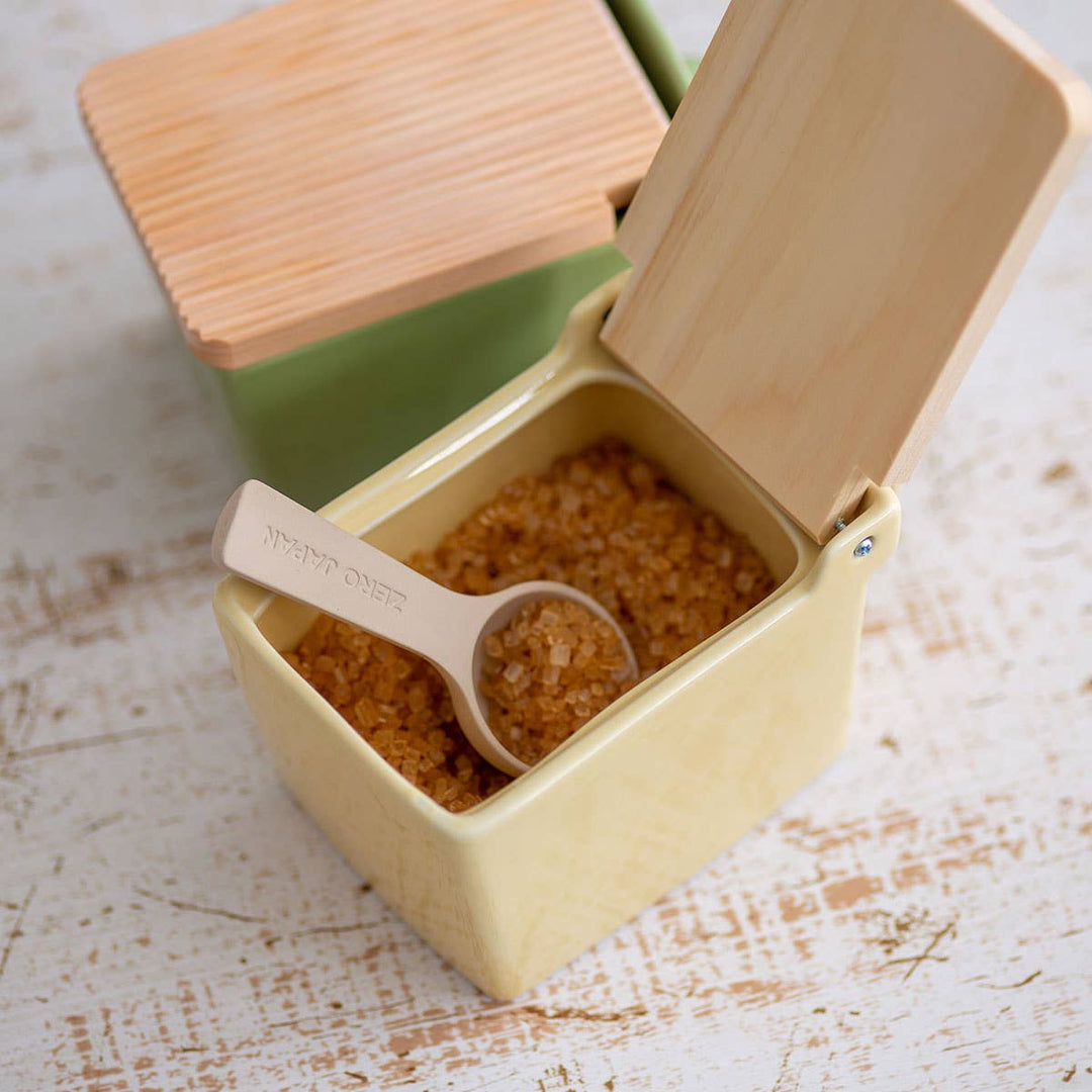 Dehumidifying Measuring Spoon