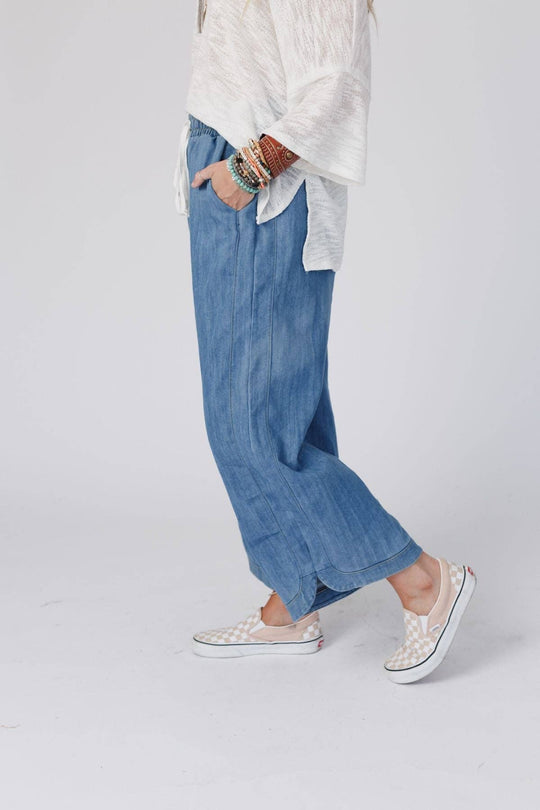 So Comfy Wide Leg Cropped Denim Pant