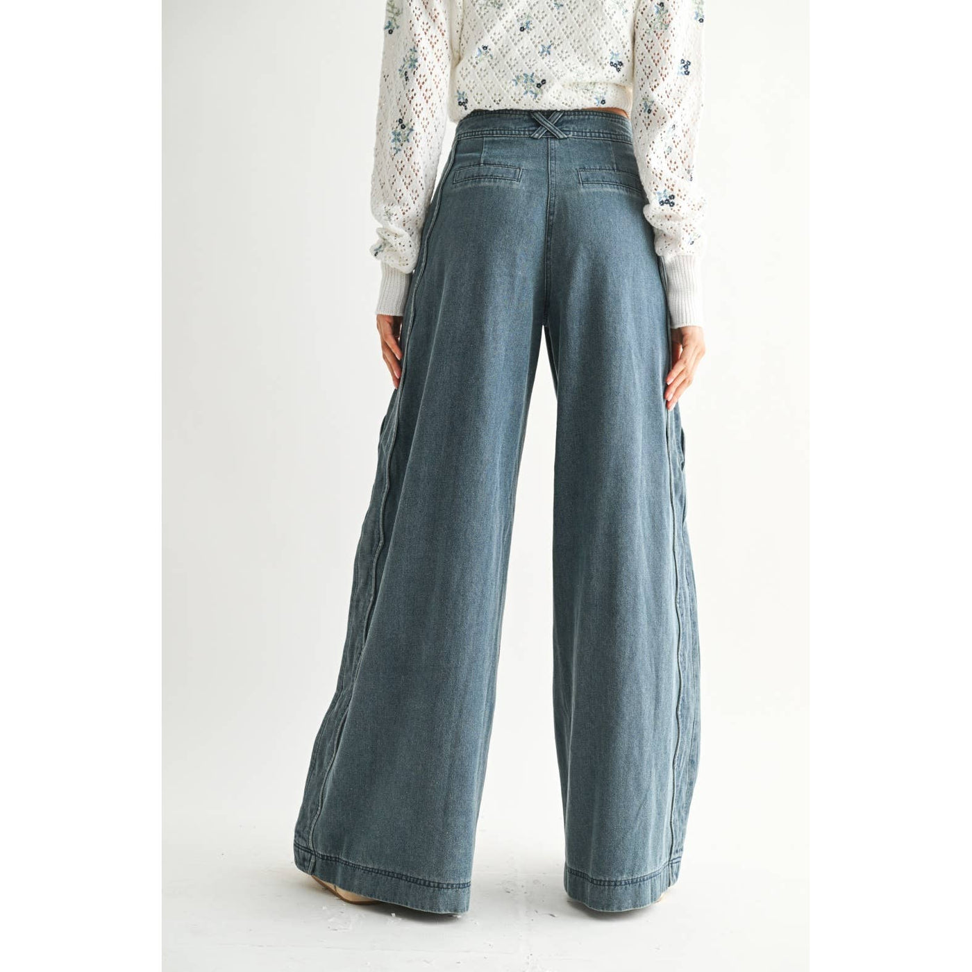 Wide Leg Stretch Denim With Scallop Trim