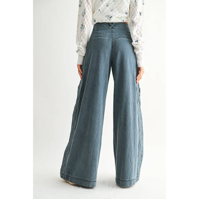 Wide Leg Stretch Denim With Scallop Trim