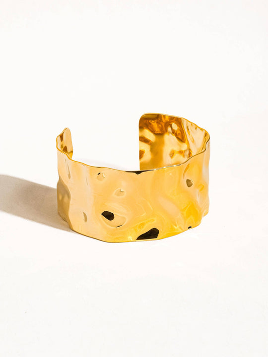Baiser 18K Gold Non-Tarnish Glam Bold Bangle