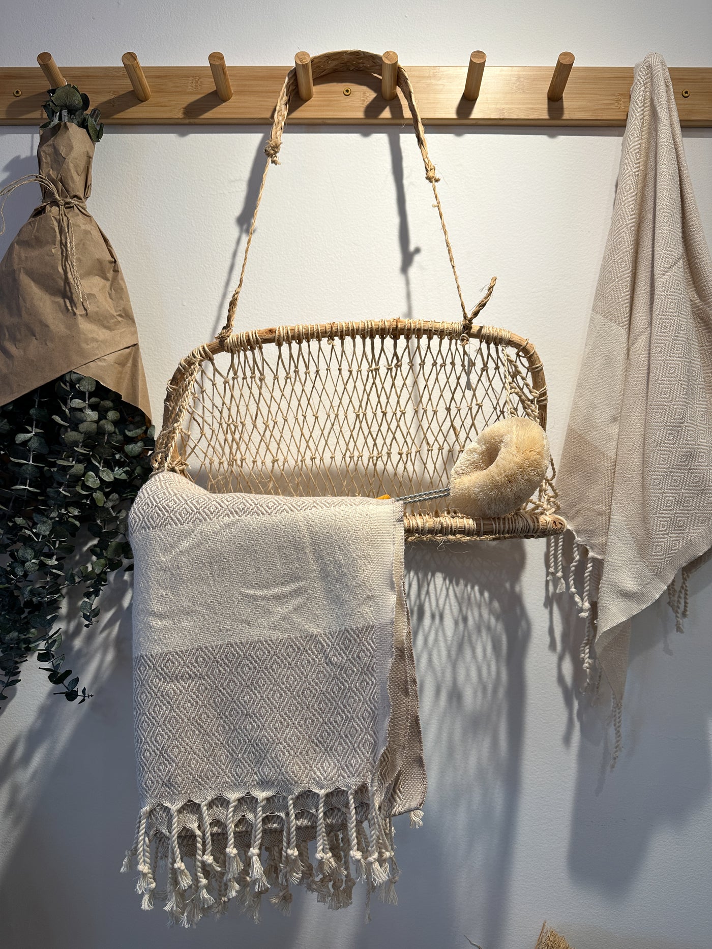 Mel Medium Mexican Haucaul Hanging Basket - Simple Good